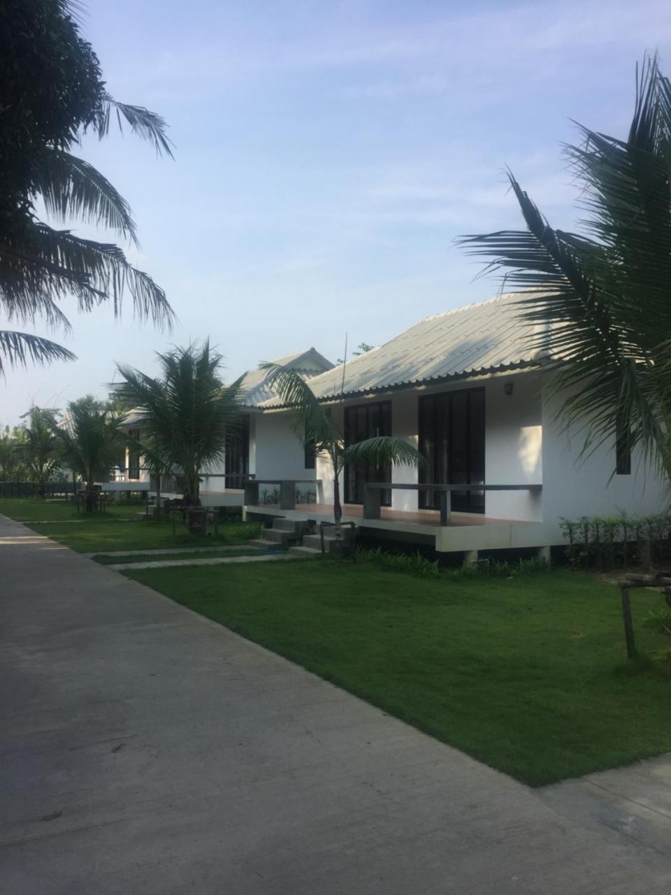 Bulan Villa 라용 외부 사진