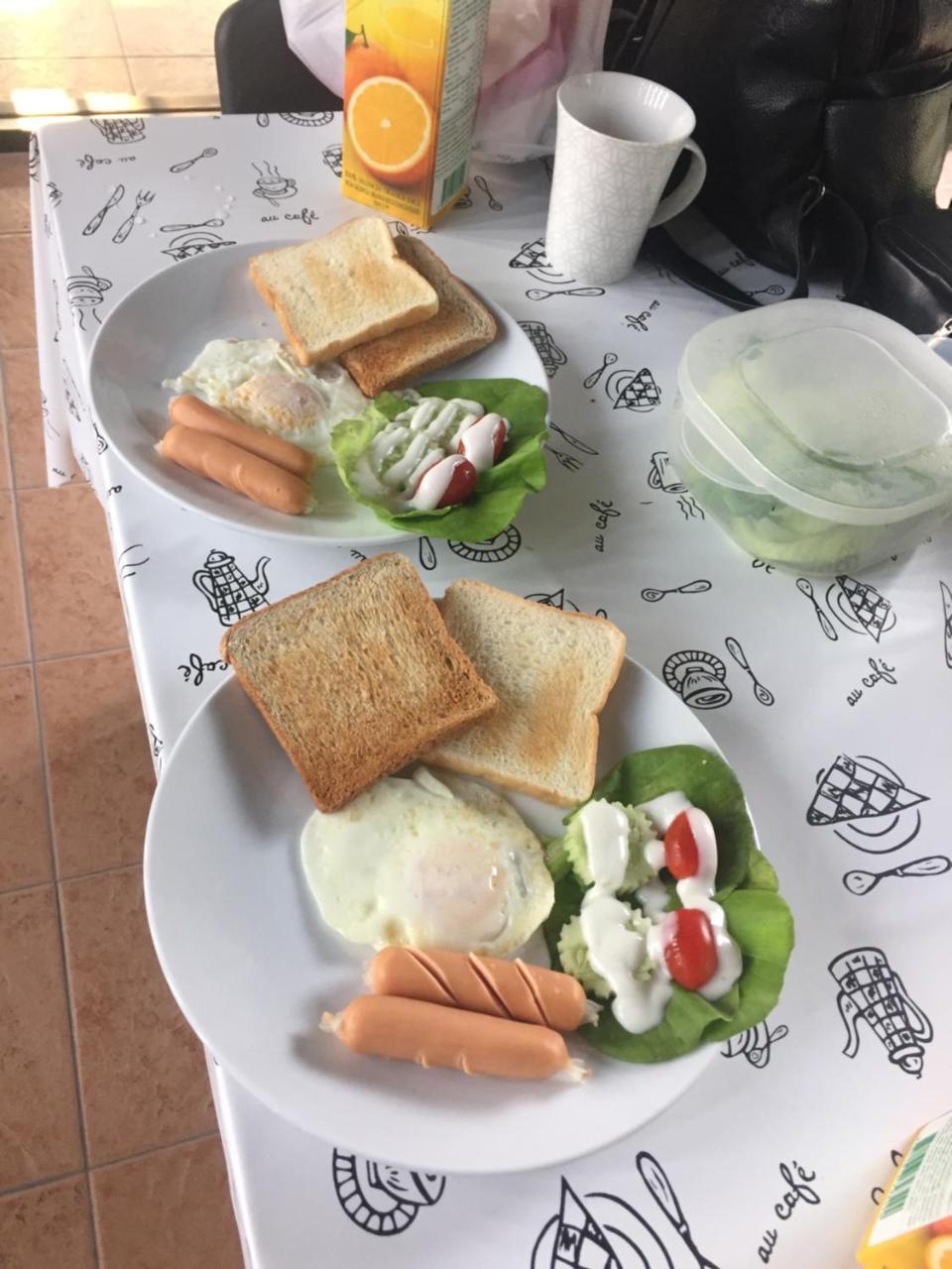 Bulan Villa 라용 외부 사진