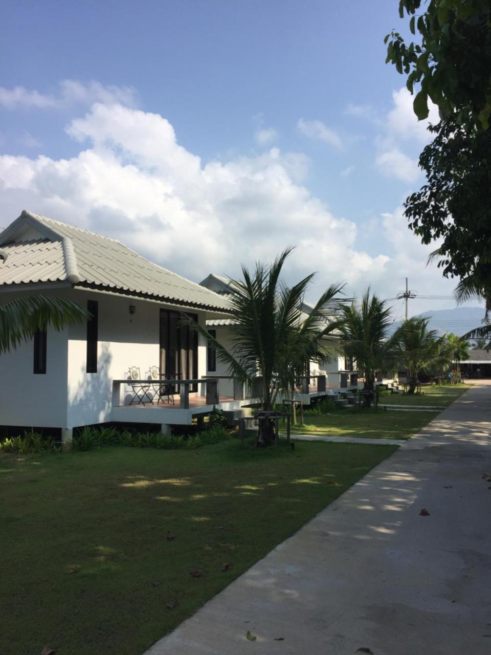 Bulan Villa 라용 외부 사진